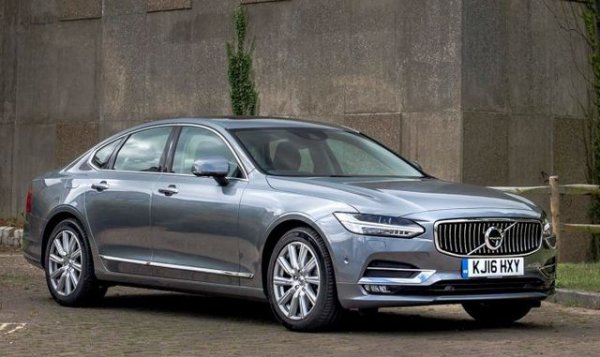 Все още не е ясно дали Volvo ще продължи да предлага та пазара своя водещ седан S90, както го познаваме днес. Големият шведски автомобил беше представен през декември 2015 г. и може да последва същата съдба като ХС90. Тоест да се види ново, изцяло електрическо поколение. Същото важи и за комби версията V90, която е на пазара от февруари 2016 г.